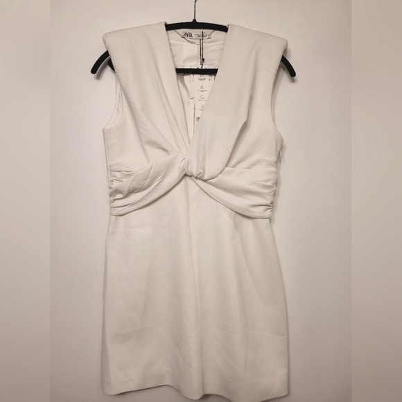 NWT ZARA Ecru Shoulder Pads Short Dress, size Medium - Picture 2 of 7